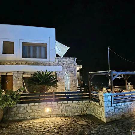Malvazios Azure Sea Гитион