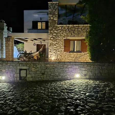 Malvazios Azure Sea Гитион
